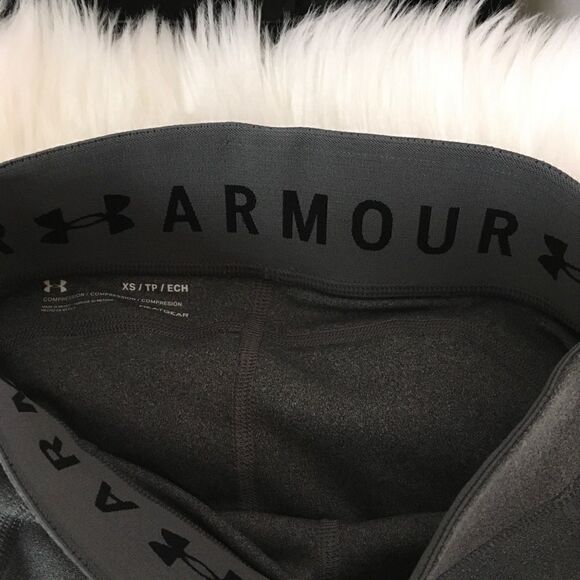 Awesome Under Armour Workout Leggings XS - Picture 2 of 3